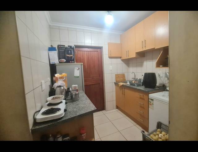 2 BEDROOM HOUSE FOR SALE IN HIGHBURY PARK
